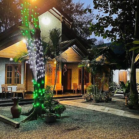 New Roy Guest House Kalkudah  Luaran gambar