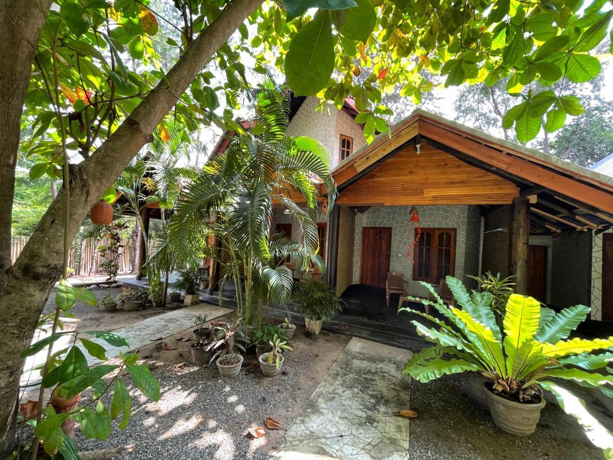 New Roy Guest House Kalkudah  Luaran gambar